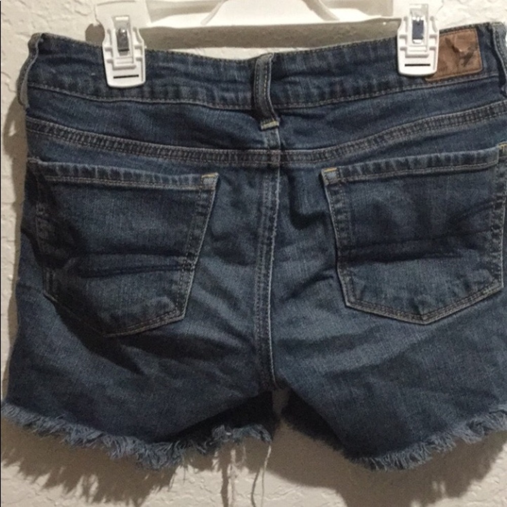 Shorts - Picture 2 of 4